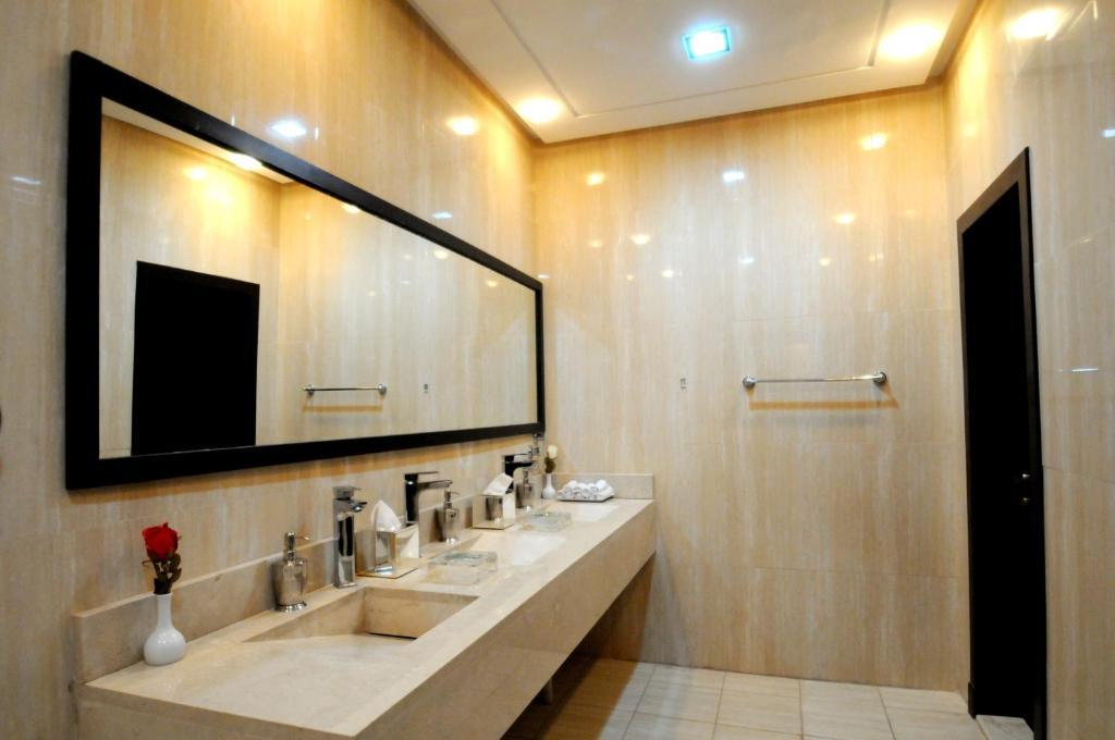 A Tours Hotel Apartments Рияд Екстериор снимка